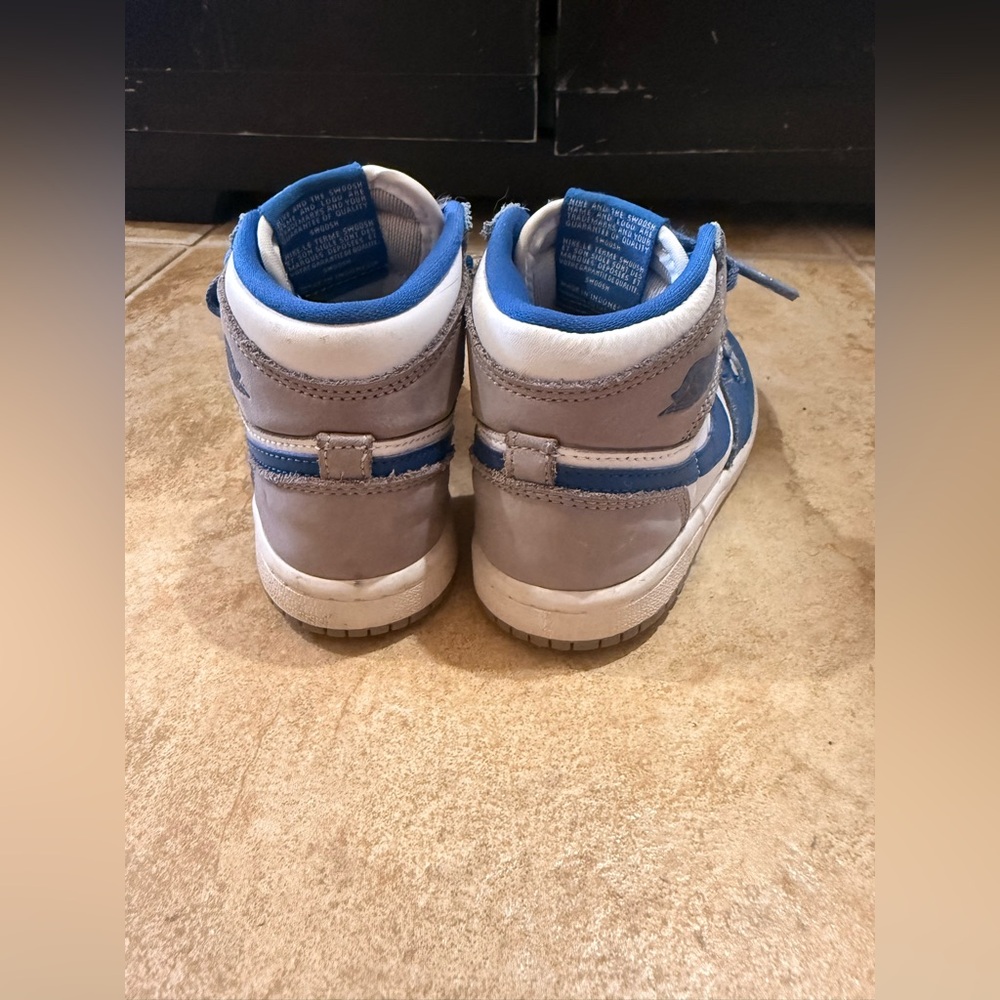 Nike Baby Boy 9C 1 Retro High OG True Blue Sneakers - Picture 6 of 6